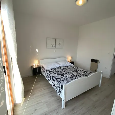 In With Two-bedrooms 10 Daire *