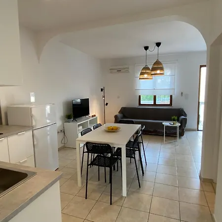 Daire In With Two-bedrooms 10 *