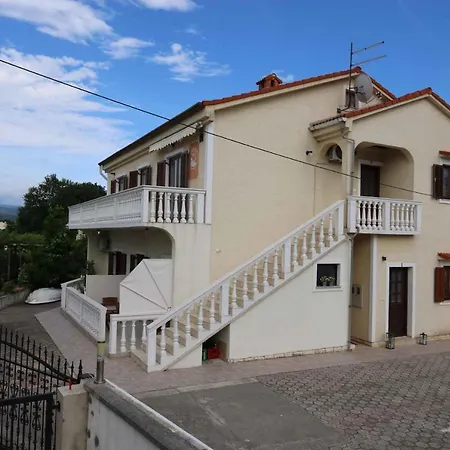 In With Two-bedrooms 10