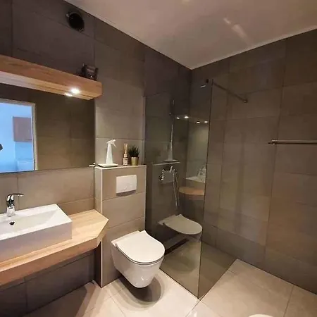 In With Two-bedrooms 10 Lejlighed